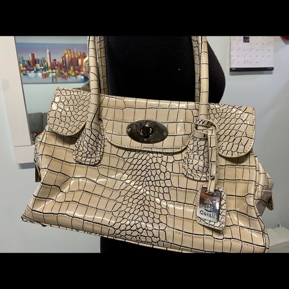 ❤️Govali Cream Croc Embossed Shoulder Bag - Picture 3 of 10